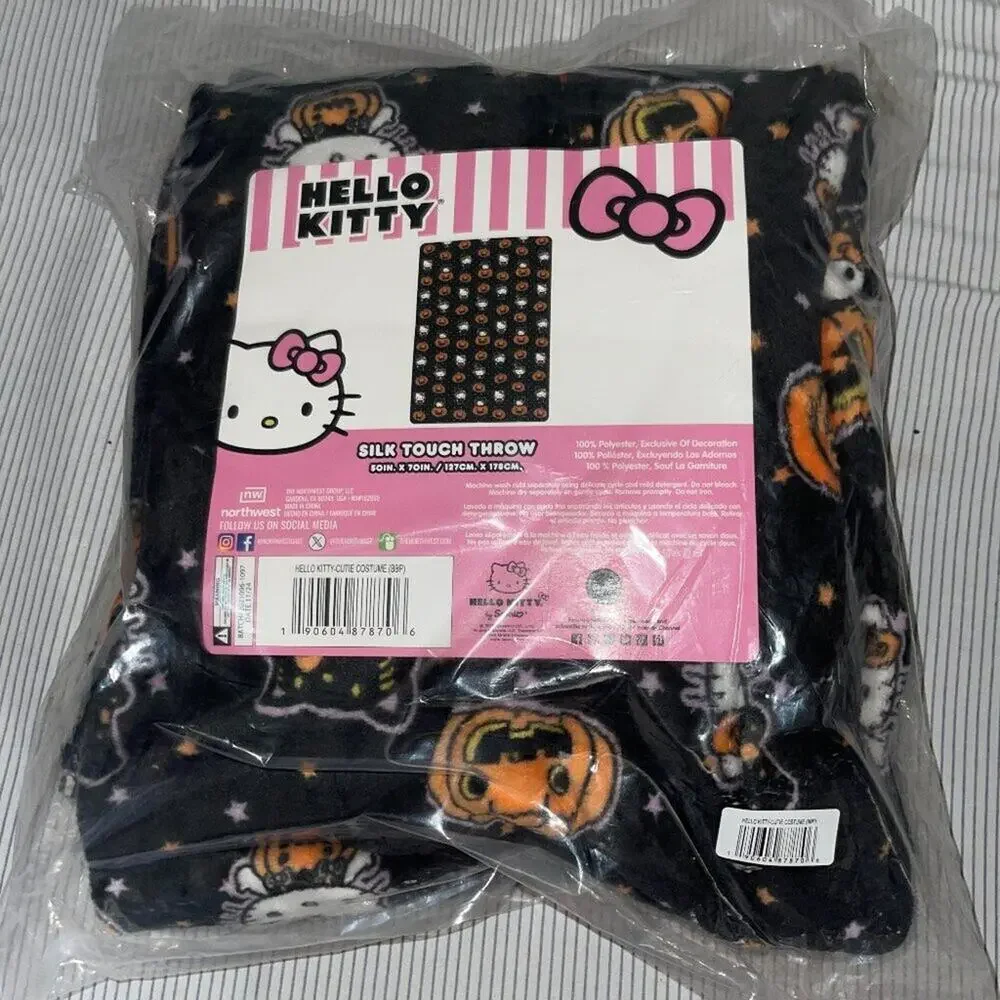 Hello Kitty Silk Touch Throw Blanket, 50